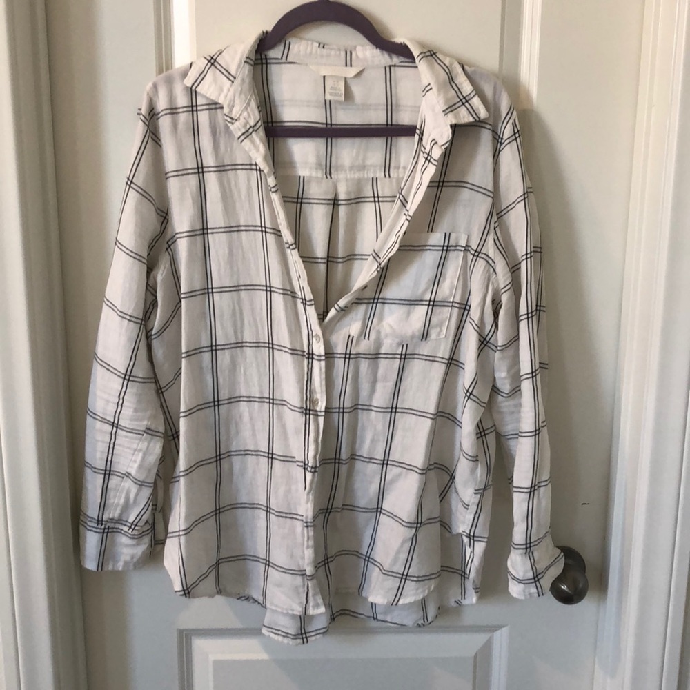 ❤️Black and White Checkered Button Up❤️